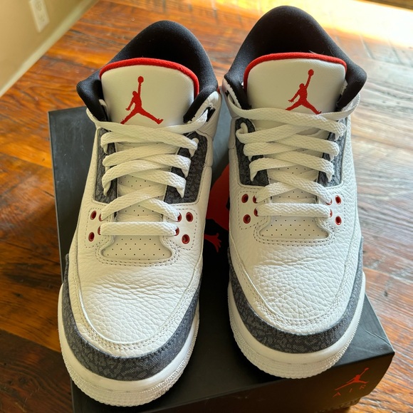 Air Jordan 3 Retro Denim SE 'Fire Red' CZ6634-100. Size 6 youth - 7 women’s - Picture 2 of 9